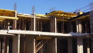 Опалубка на телескопических стойках